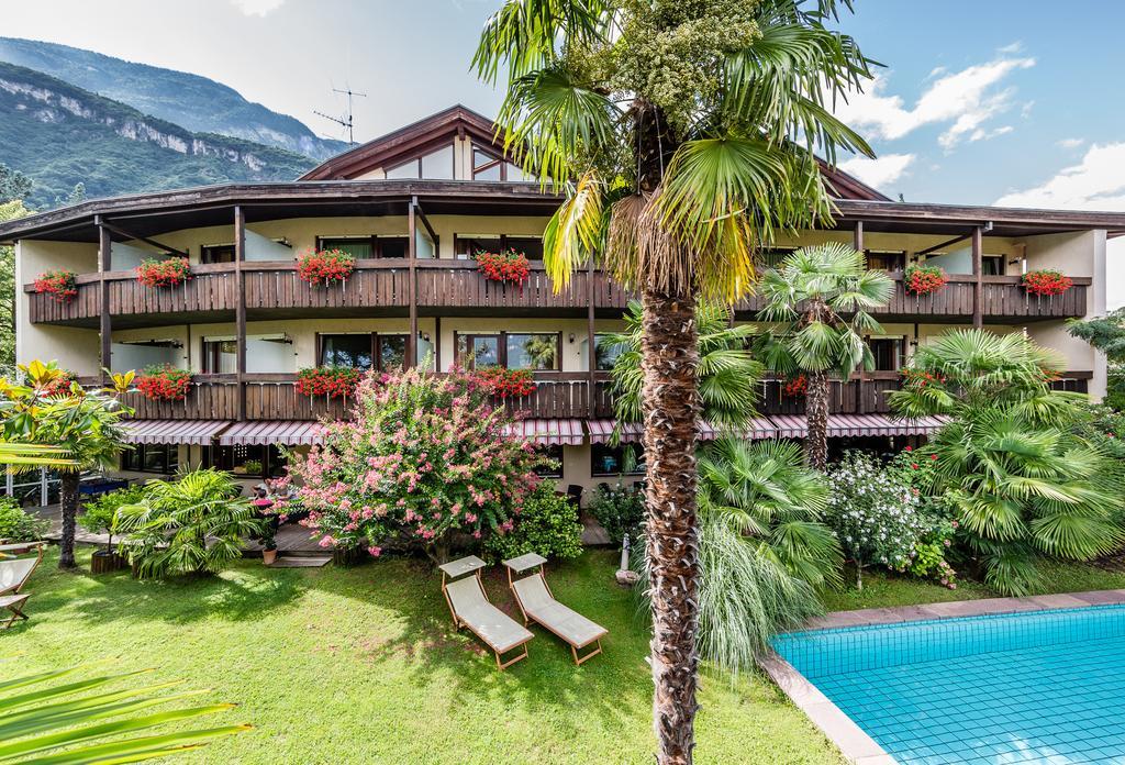 Hotel Arndt Termeno Exterior foto