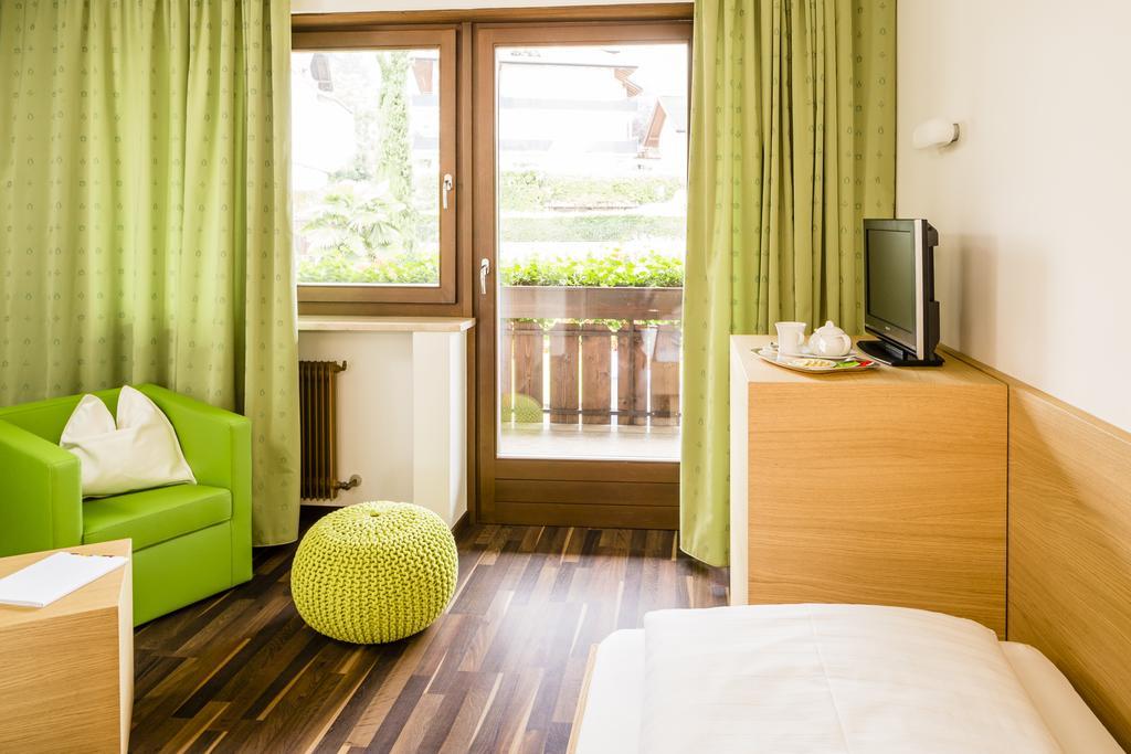Hotel Arndt Termeno Exterior foto